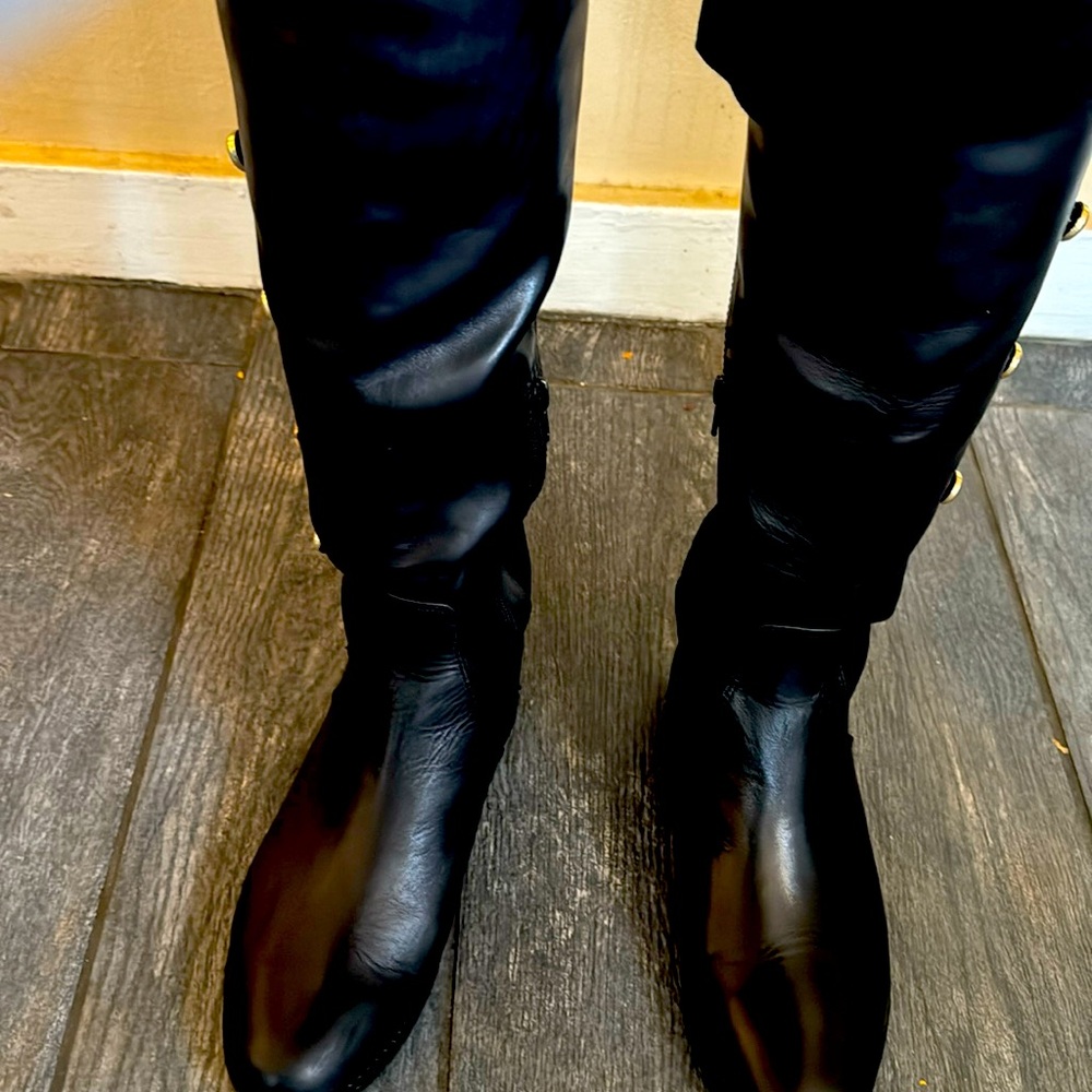 Vince Camuto boots